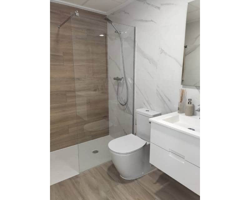 2 slaapkamer Appartement te koop in Orihuela Costa met zwembad - € 219.900 (Ref: 8410477)