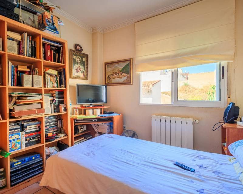 4 soverom Villa til salgs i Torrevieja - € 275 000 (Ref: 8419124)