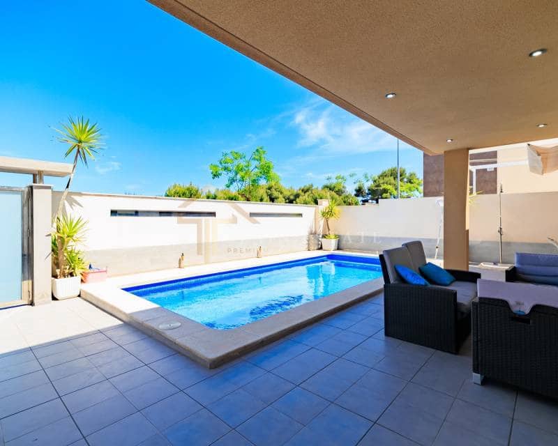 4 soverom Villa til leie i Pilar de la Horadada med svømmebasseng garasje - € 2 000 (Ref: 8504961)