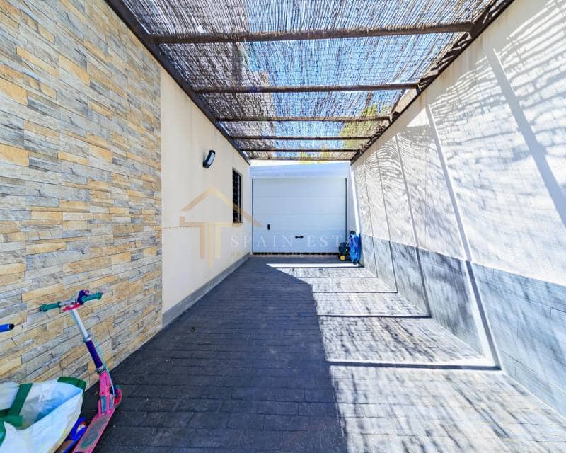 4 soverom Villa til leie i Pilar de la Horadada med svømmebasseng garasje - € 2 000 (Ref: 8504961)