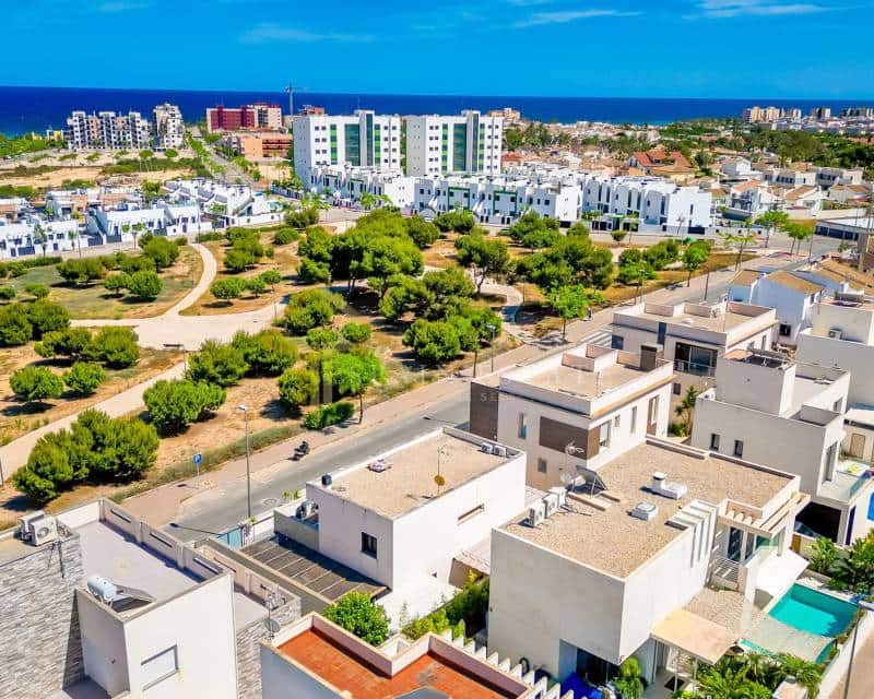 4 soverom Villa til leie i Pilar de la Horadada med svømmebasseng garasje - € 2 000 (Ref: 8504961)