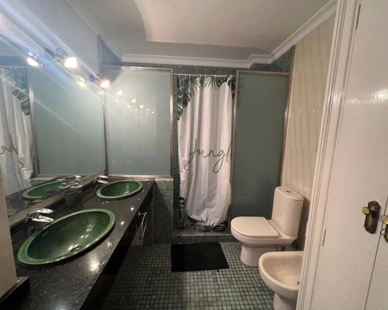 3 sypialnia Apartament do wynajęcia w Torrevieja - 1 250 € (Ref: 8504962)