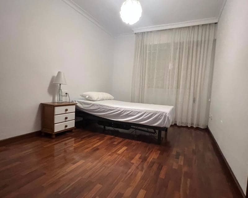 3 sypialnia Apartament do wynajęcia w Torrevieja - 1 250 € (Ref: 8504962)