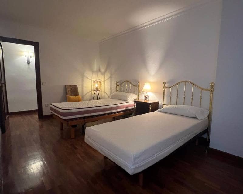 3 sypialnia Apartament do wynajęcia w Torrevieja - 1 250 € (Ref: 8504962)