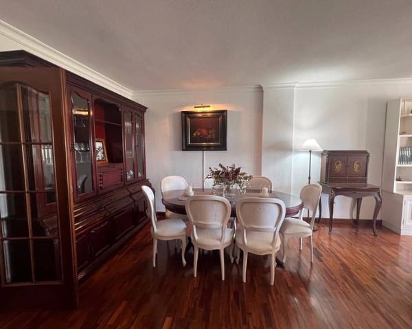 Appartement de 3 chambres à louer à Centro - Muelle Pesquero, Torrevieja - 1 250 € (Ref: 8504962)