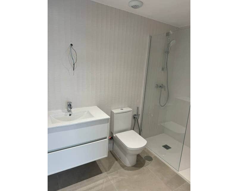 3 soverom Strandleiligheter til leie i Campoamor med svømmebasseng garasje - € 1 900 (Ref: 8548288)