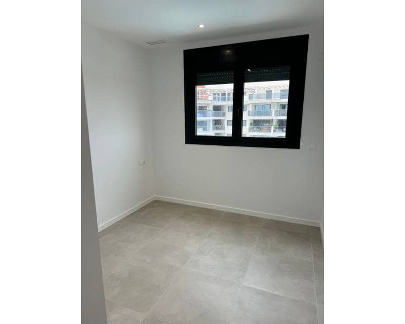 3 soverom Strandleiligheter til leie i Campoamor med svømmebasseng garasje - € 1 900 (Ref: 8548288)