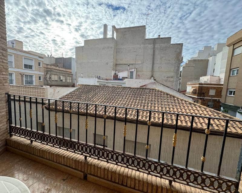 3 sypialnia Apartament do wynajęcia w Torrevieja - 950 € (Ref: 8577189)