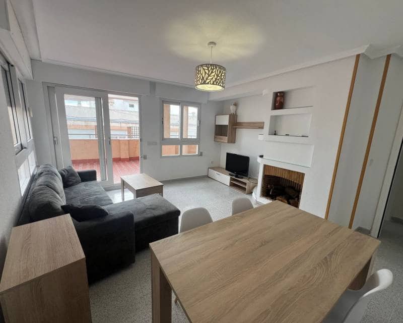 3 slaapkamer Penthouse te huur in Torrevieja - € 1.200 (Ref: 8607189)