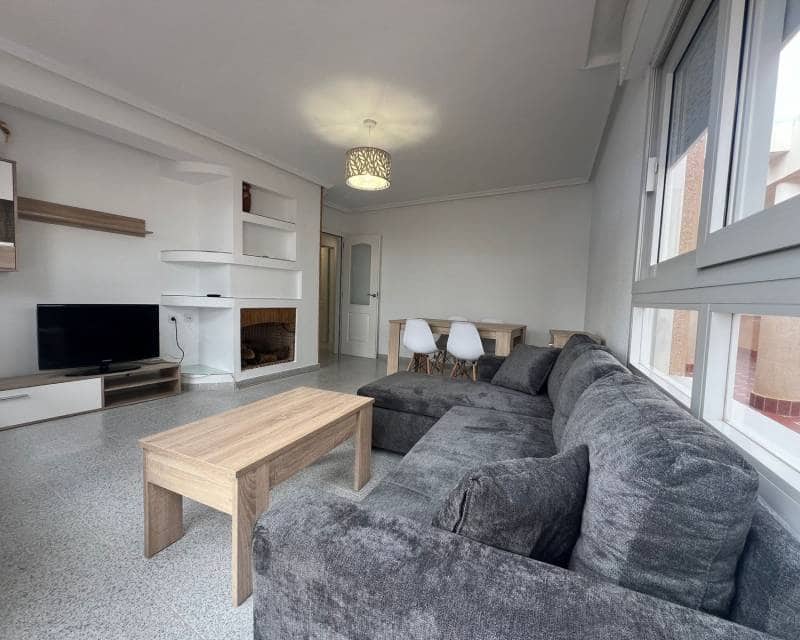 3 slaapkamer Penthouse te huur in Torrevieja - € 1.200 (Ref: 8607189)