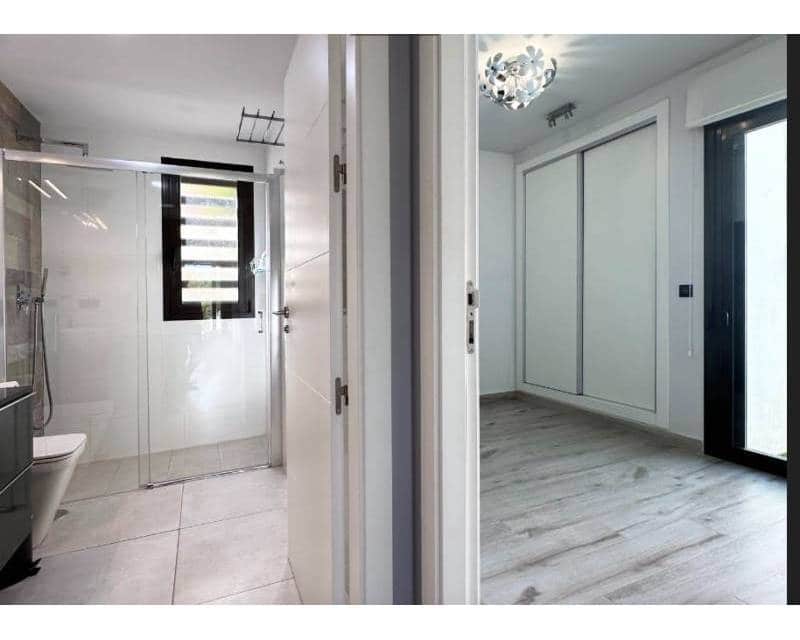 3 sypialnia Willa do wynajęcia w Orihuela Costa z basenem garażem - 2 300 € (Ref: 8611684)