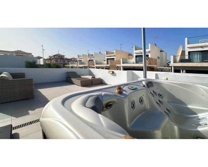 3 sypialnia Willa do wynajęcia w Orihuela Costa z basenem garażem - 2 300 € (Ref: 8611684)