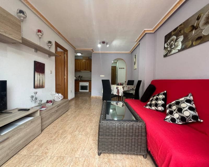 1 bedroom Penthouse for rent in Torrevieja with pool garage - € 625 (Ref: 8718493)