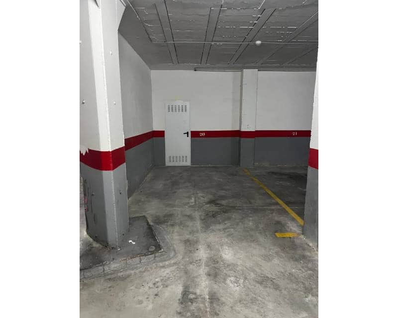 1 bedroom Penthouse for rent in Torrevieja with pool garage - € 625 (Ref: 8718493)