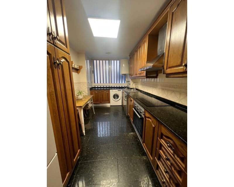 3 sypialnia Apartament do wynajęcia w Torrevieja z garażem - 1 100 € (Ref: 8751772)