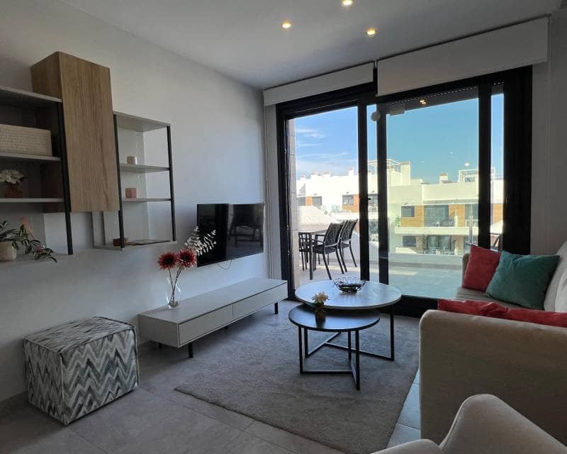 2 soveværelse Lejlighed til leje i Orihuela Costa med swimmingpool garage - € 1.250 (Ref: 8806727)