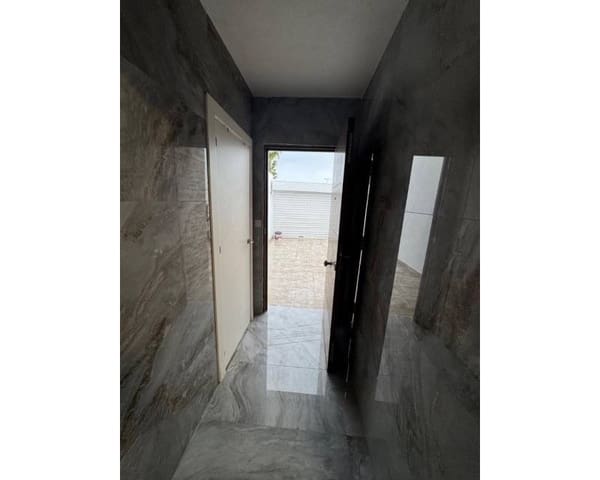 2 bedroom Villa for rent in El Chaparral - La Siesta - La Torreta, Torrevieja - € 750 (Ref: 8837736)