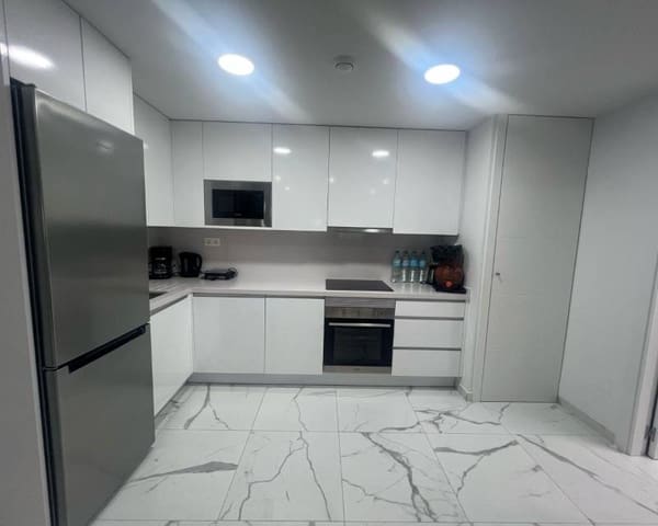 2 sypialnia Apartament do wynajęcia w Las Piscinas Naturales, Torrevieja z basenem - 1 250 € (Ref: 8880875)