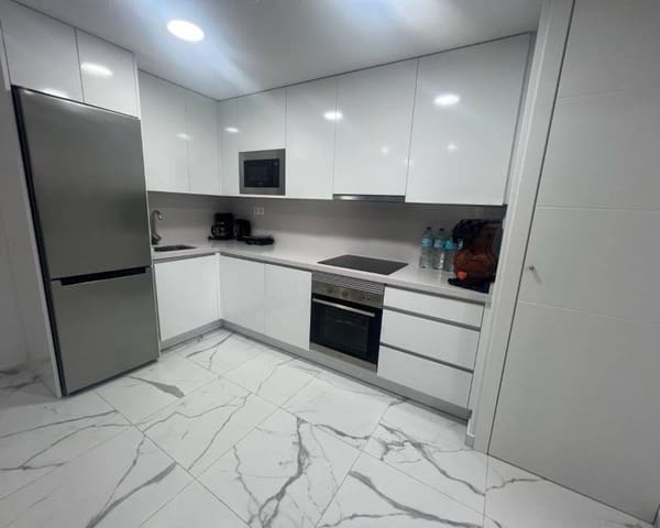 2 sypialnia Apartament do wynajęcia w Las Piscinas Naturales, Torrevieja z basenem - 1 250 € (Ref: 8880875)