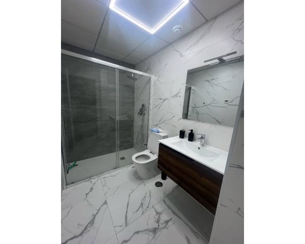 2 sypialnia Apartament do wynajęcia w Las Piscinas Naturales, Torrevieja z basenem - 1 250 € (Ref: 8880875)