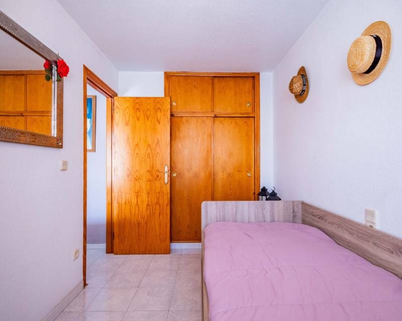 2 soveværelse Penthouse til salg i Torrevieja med garage - € 187.200 (Ref: 8893678)
