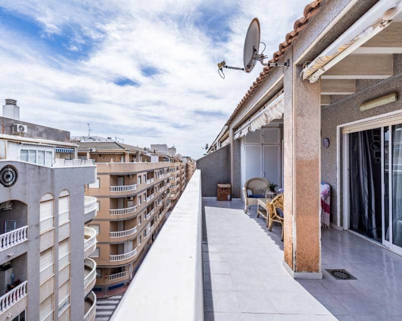 2 soveværelse Penthouse til salg i Torrevieja med garage - € 187.200 (Ref: 8893678)