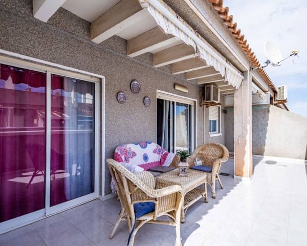 2 soveværelse Penthouse til salg i Playa de los Náufragos, Torrevieja med garage - € 195.000 (Ref: 8893678)