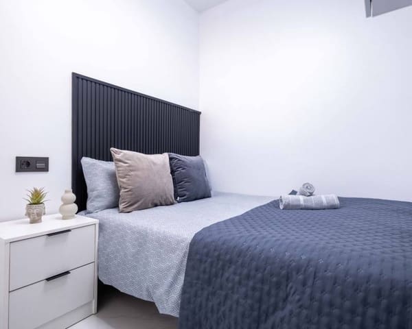 1 Zimmer Apartment zu verkaufen in La Mata, Torrevieja mit Garage - 163.000 € (Ref: 8928056)