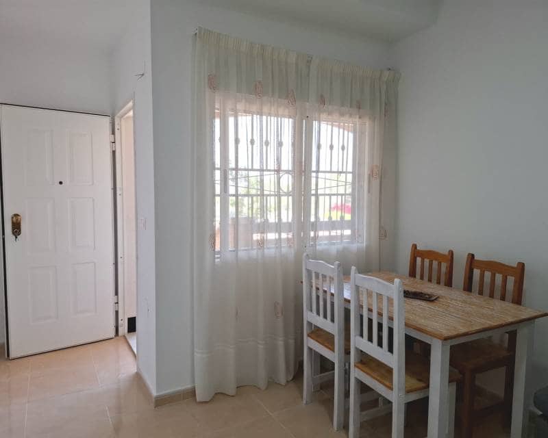 Appartement de 2 chambres à louer à Orihuela Costa avec piscine - 800 € (Ref: 8960967)