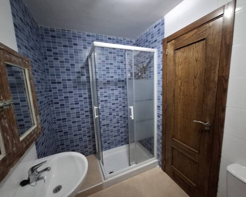 Appartement de 2 chambres à louer à Orihuela Costa avec piscine - 800 € (Ref: 8960967)