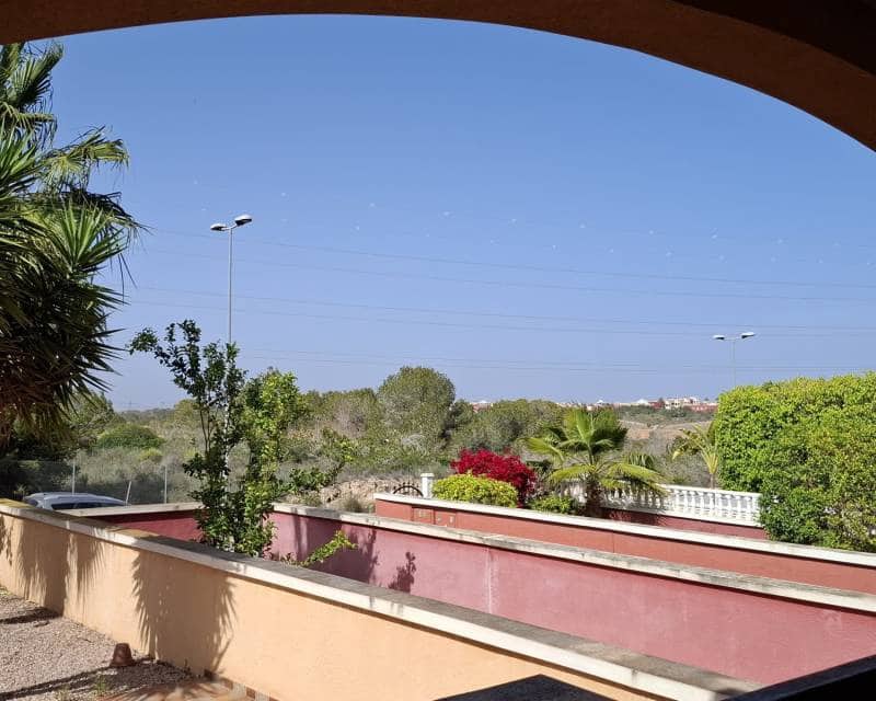 Appartement de 2 chambres à louer à Orihuela Costa avec piscine - 800 € (Ref: 8960967)