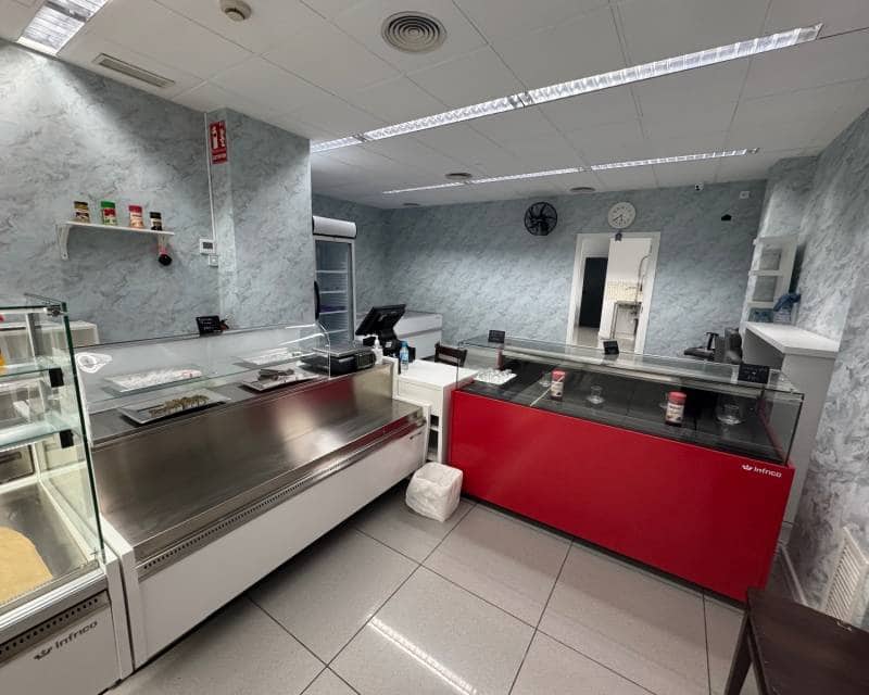 2 soverom Bedrift til leie i Elche / Elx - € 50 000 (Ref: 8980779)