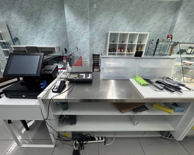 2 soverom Bedrift til leie i Elche / Elx - € 50 000 (Ref: 8980779)