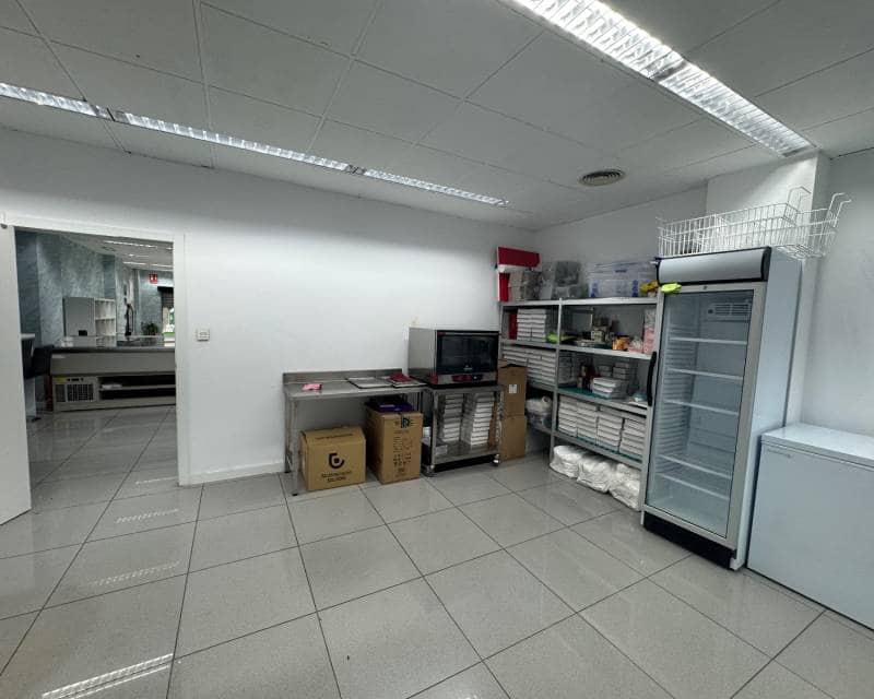 2 soverom Bedrift til leie i Elche / Elx - € 50 000 (Ref: 8980779)