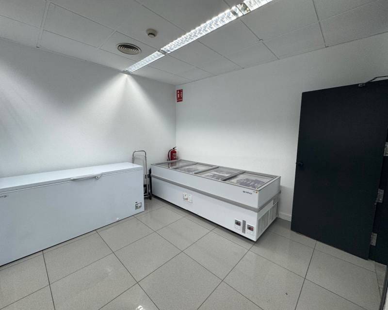 2 soverom Bedrift til leie i Elche / Elx - € 50 000 (Ref: 8980779)