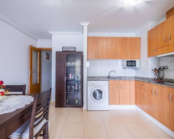 Appartement de 2 chambres à louer à El Molino, Torrevieja avec garage - 800 € (Ref: 8989968)