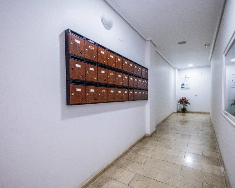 Appartement de 2 chambres à louer à Torrevieja avec garage - 800 € (Ref: 8989968)