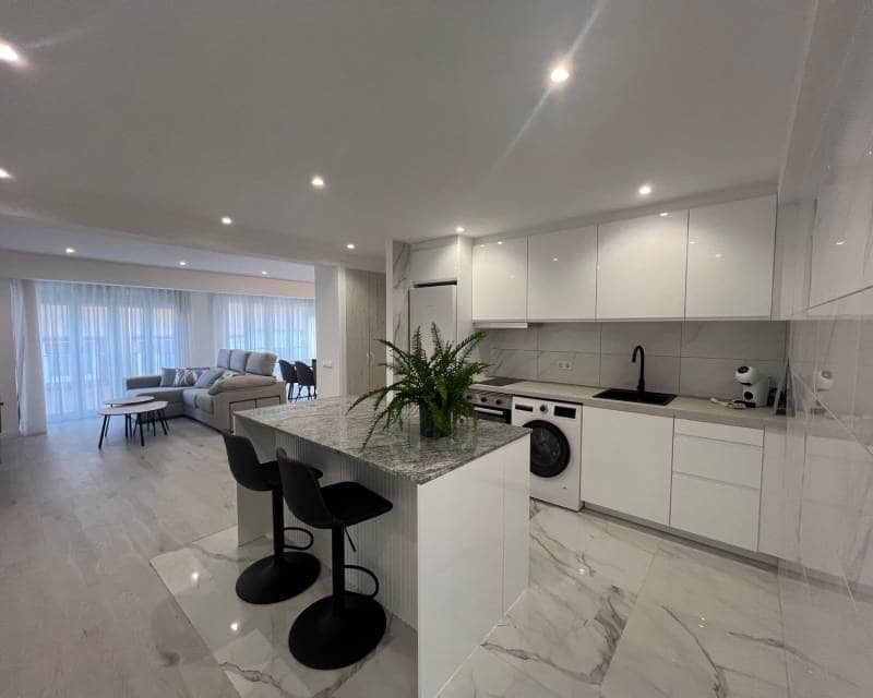 2 makuuhuone Huoneisto myytävänä paikassa Torrevieja - 250 000 € (Ref: 9025207)