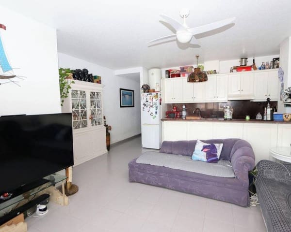 3 bedroom Apartment for sale in Torrevieja with pool - € 340,000 (Ref: 9041390)