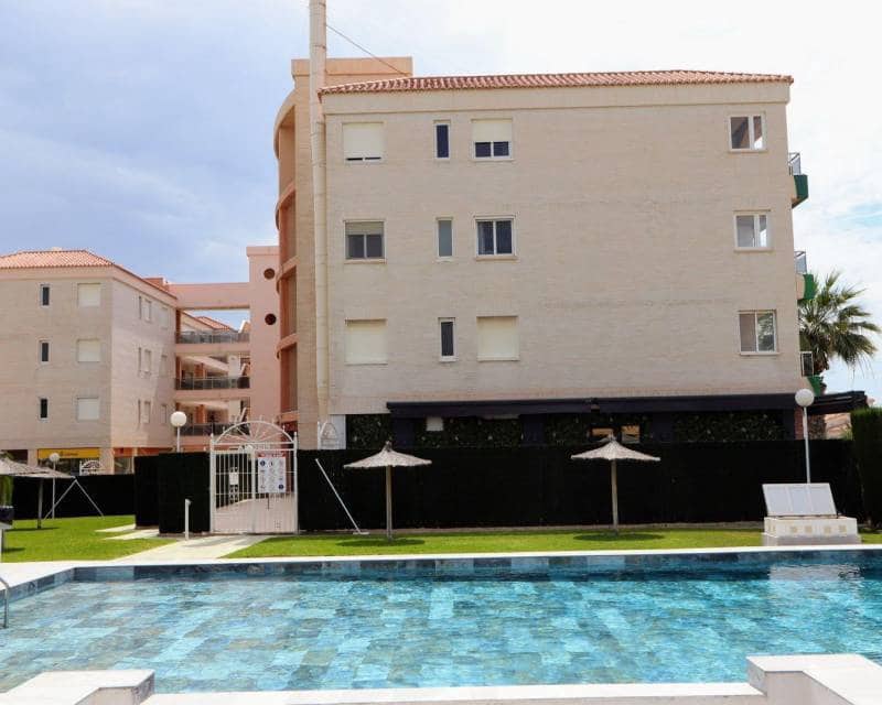 3 bedroom Apartment for sale in Torrevieja with pool - € 340,000 (Ref: 9041390)