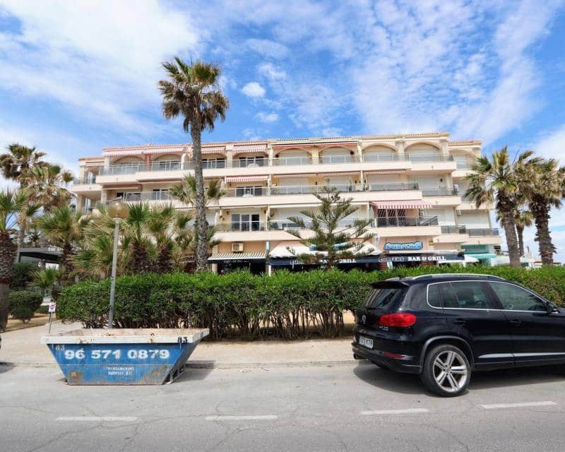 3 bedroom Apartment for sale in Torrevieja with pool - € 340,000 (Ref: 9041390)