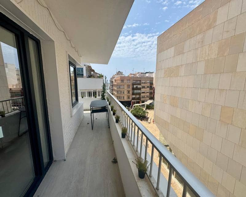 3 soverom Penthouse til salgs i Torrevieja - € 357 000 (Ref: 9076835)