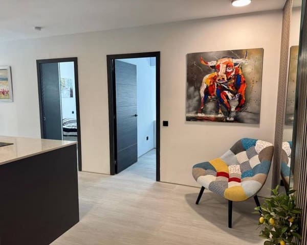 3 makuuhuone Kattohuoneisto myytävänä paikassa Centro - Muelle Pesquero, Torrevieja - 357 000 € (Ref: 9076835)