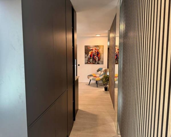 3 makuuhuone Kattohuoneisto myytävänä paikassa Centro - Muelle Pesquero, Torrevieja - 357 000 € (Ref: 9076835)