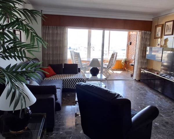 3 bedroom Apartment for rent in Centro - Muelle Pesquero, Torrevieja - € 1,300 (Ref: 9076930)