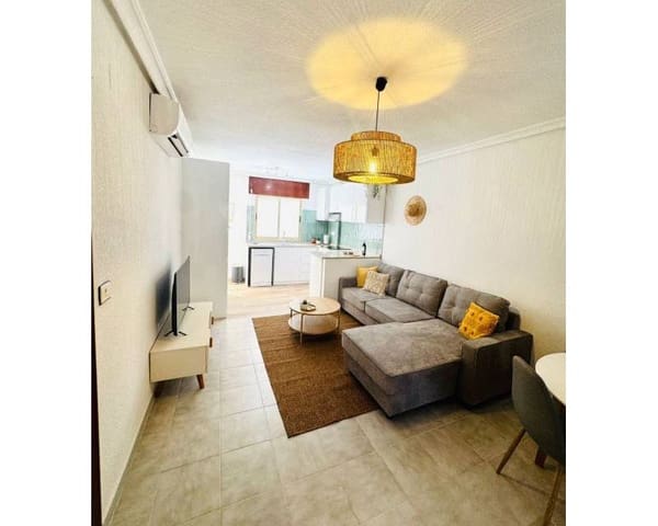 2 soveværelse Lejlighed til leje i Playa del Acequión, Torrevieja - € 850 (Ref: 9105861)
