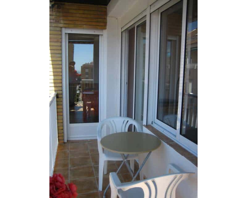 2 soverom Leilighet til leie i Torrevieja - € 750 (Ref: 9107992)