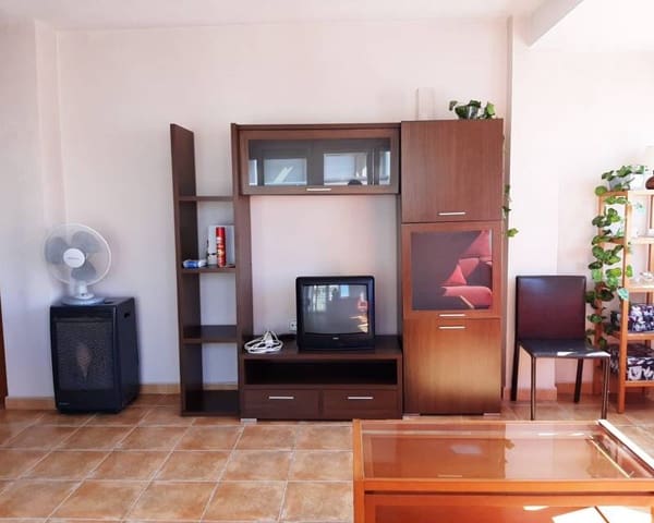 2 slaapkamer Appartement te huur in Las Piscinas Naturales, Torrevieja - € 750 (Ref: 9107992)