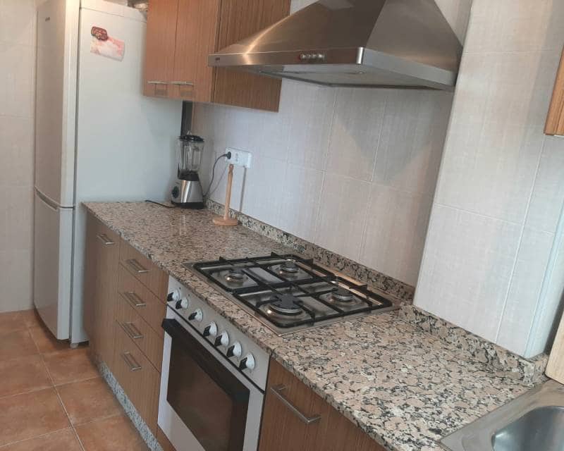 2 soverom Leilighet til leie i Torrevieja - € 750 (Ref: 9107992)