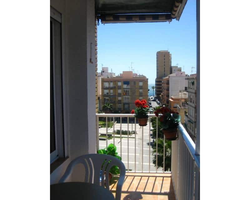 2 soverom Leilighet til leie i Torrevieja - € 750 (Ref: 9107992)